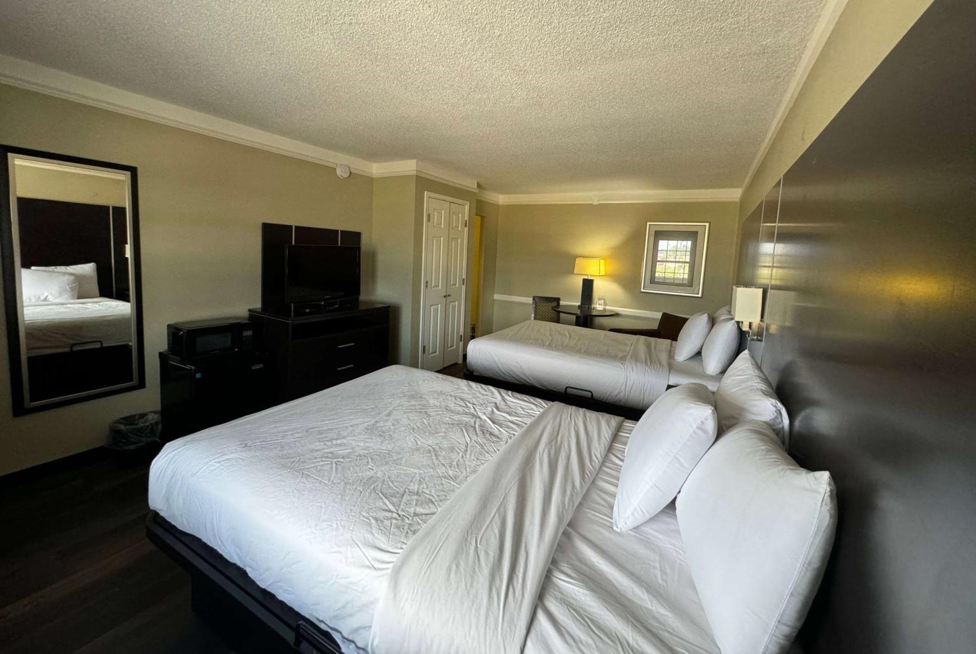 Travelodge By Wyndham Tuscaloosa Exterior foto